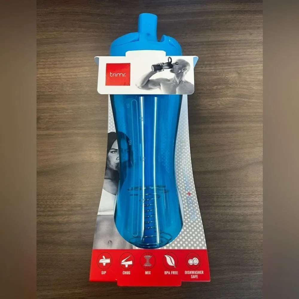 NWT Trimr Water + Protein Shaker Bottle Sip Straw Chug Spout Blue Royal Workout